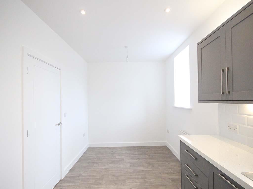 2 bedroom apartment To Let in Barnoldswick - IMG_7202.jpg
